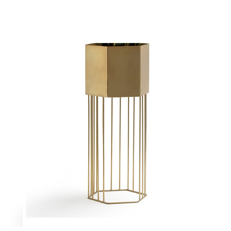 Ваза Vase On A Metal Stand Brass Латунь Ваза Vase On A Metal Stand Brass Латунь в Кирове | Loft Concept