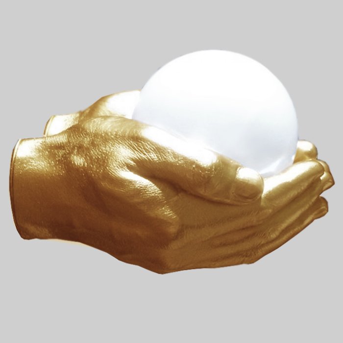 Бра Glowing Ball In The Gold Hands Золотой Бра Glowing Ball In The Gold Hands Золотой в Кирове | Loft Concept