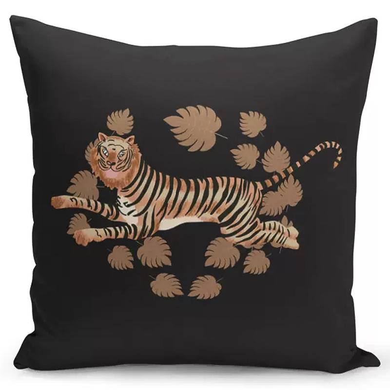 Декоративная подушка Tiger in Leaves Черный Коричневый Бежевый Декоративная подушка Tiger in Leaves Черный Коричневый Бежевый в Кирове | Loft Concept