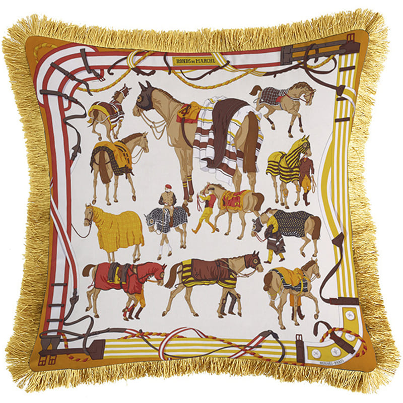Декоративная подушка Hermes Horses Beige 133 Бежевый Желтый Коричневый Золотой Декоративная подушка Hermes Horses Beige 133 Бежевый Желтый Коричневый Золотой в Кирове | Loft Concept