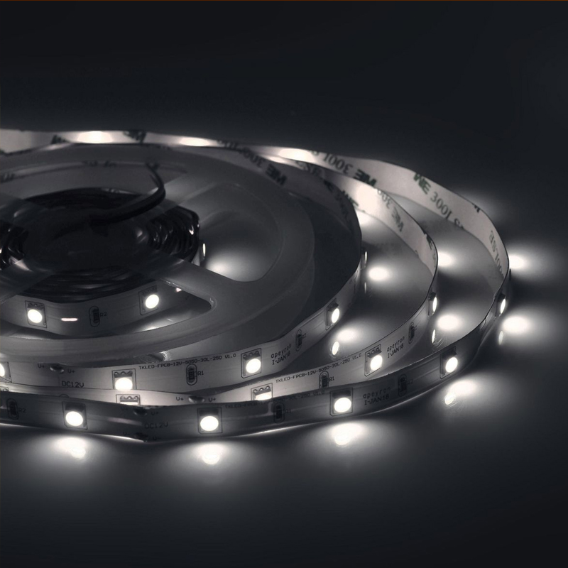 Светодиодная лента 7,2W/m 30LED/m 5050SMD холодный белый 5M Белый Светодиодная лента 7,2W/m 30LED/m 5050SMD холодный белый 5M Белый в Кирове | Loft Concept