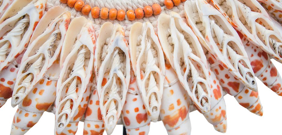 Ожерелье из ракушек на подставке SHELL NECKLACE Ожерелье из ракушек на подставке SHELL NECKLACE - Loft-Concept в Кирове