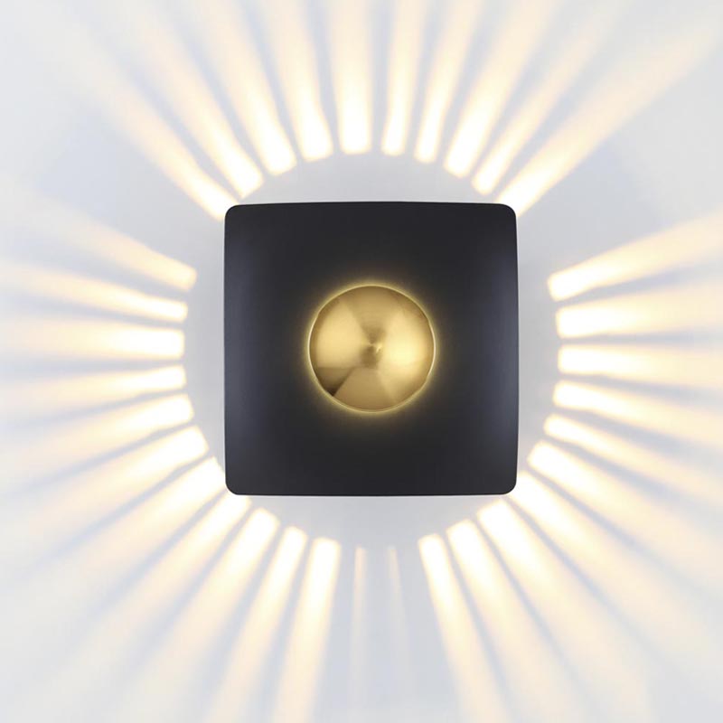 Настенный светильник Golden Mean Square Черный Золотой Настенный светильник Golden Mean Square Черный Золотой в Кирове | Loft Concept