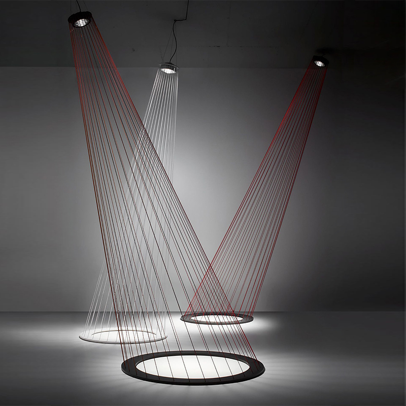 Люстра Ray Light Threads Object Lighting Красный Черный Люстра Ray Light Threads Object Lighting Красный Черный в Кирове | Loft Concept