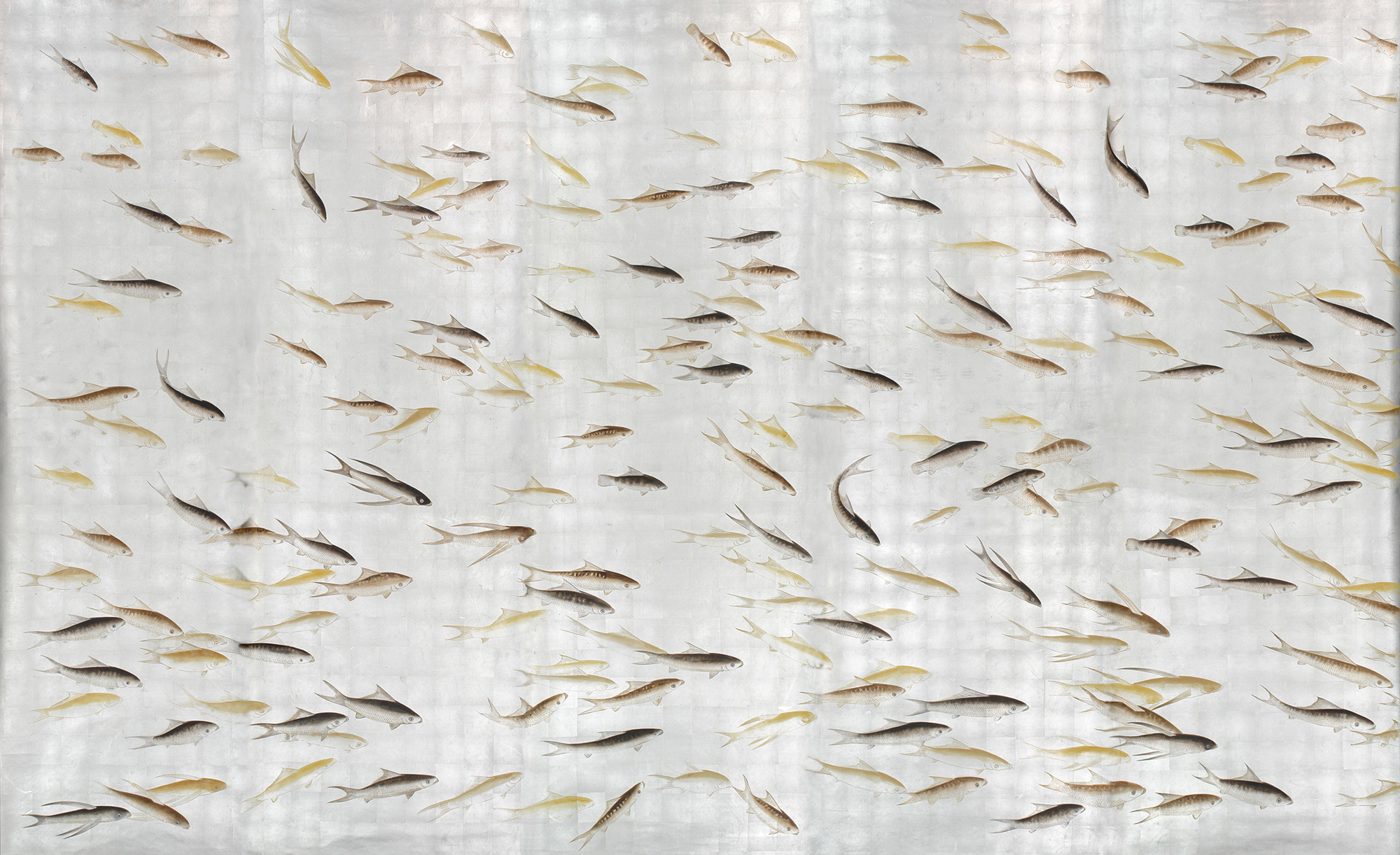 Обои ручная роспись Fishes Amber on Real Silver gilded silk Обои ручная роспись Fishes Amber on Real Silver gilded silk - постер Loft-Concept в Кирове