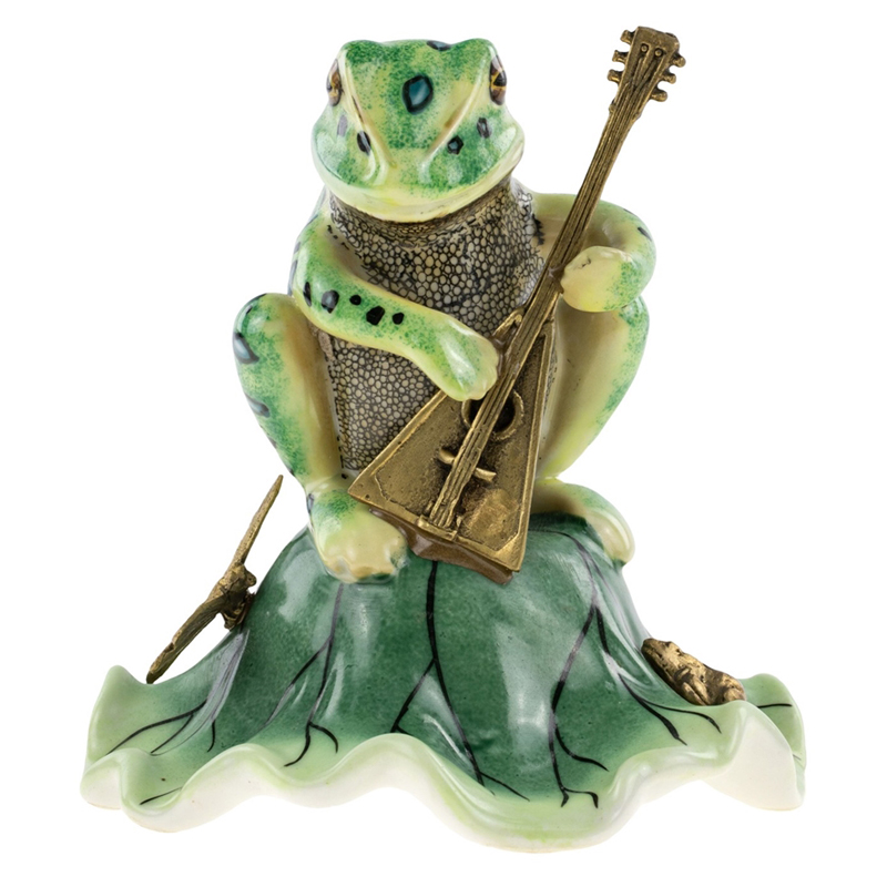 Статуэтка Frog and Balalaika Зеленый Золотой Статуэтка Frog and Balalaika Зеленый Золотой в Кирове | Loft Concept