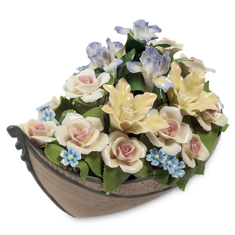 Статуэтка фарфоровая Лодка с цветами Charming Statuette Белый Розовый Голубой Зеленый Желтый Коричневый Статуэтка фарфоровая Лодка с цветами Charming Statuette Белый Розовый Голубой Зеленый Желтый Коричневый в Кирове | Loft Concept