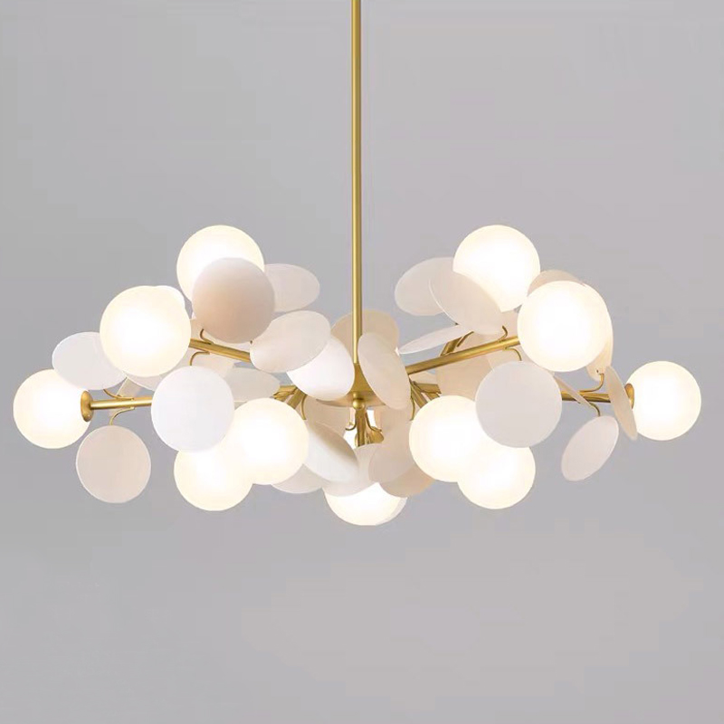 Люстра MATISSE Chandelier white Золотой Белый Люстра MATISSE Chandelier white Золотой Белый в Кирове | Loft Concept