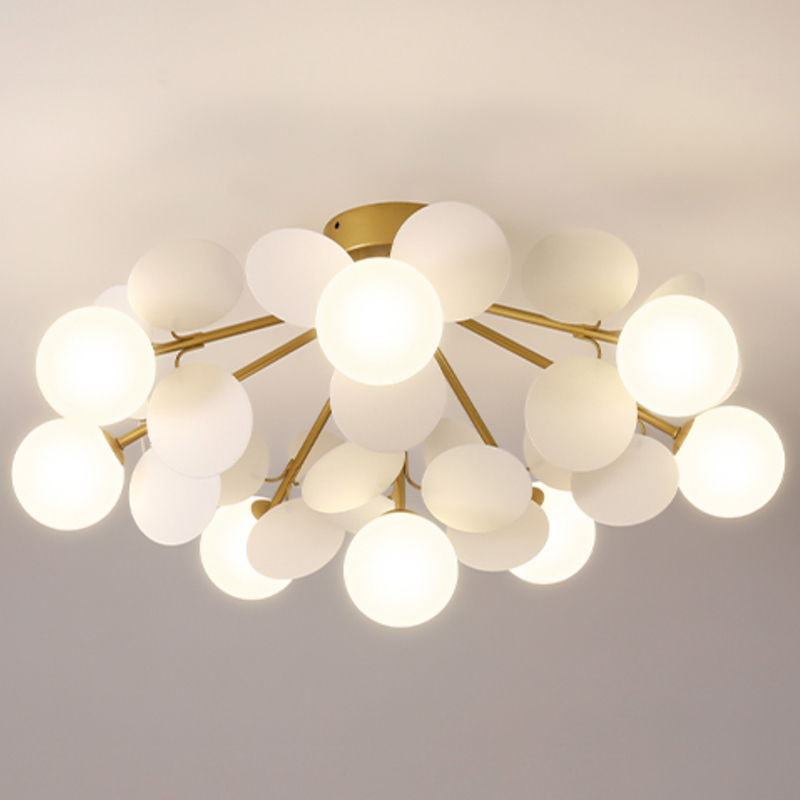 Люстра MATISSE Chandelier Aster Золотой Белый Светло-серый Люстра MATISSE Chandelier Aster Золотой Белый Светло-серый в Кирове | Loft Concept