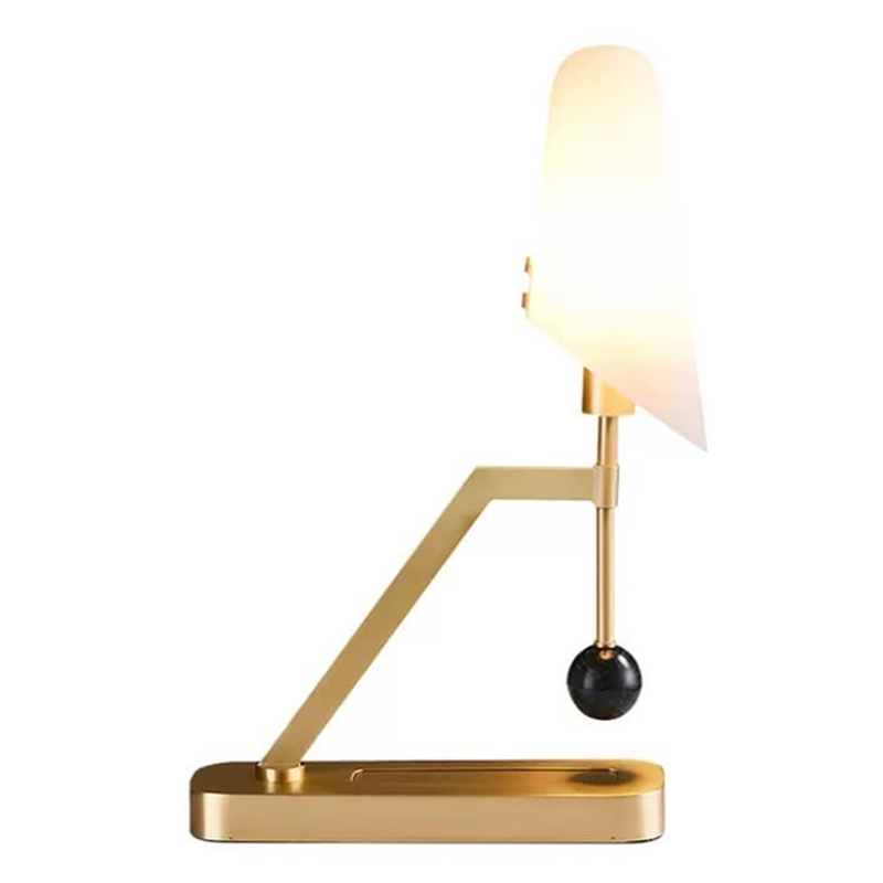 Настольная лампа Gold table lamp with stone Золотой Белый Настольная лампа Gold table lamp with stone Золотой Белый в Кирове | Loft Concept