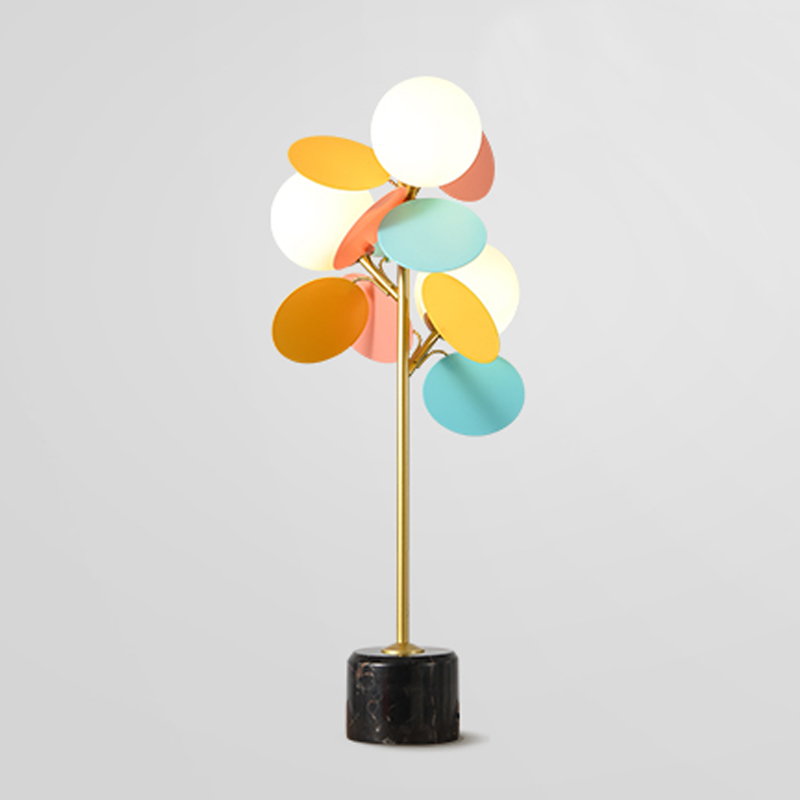 Настольная лампа MATISSE Table Lamp Multi Белое матовое стекло Золотой Черный Мульти Настольная лампа MATISSE Table Lamp Multi Белое матовое стекло Золотой Черный Мульти в Кирове | Loft Concept