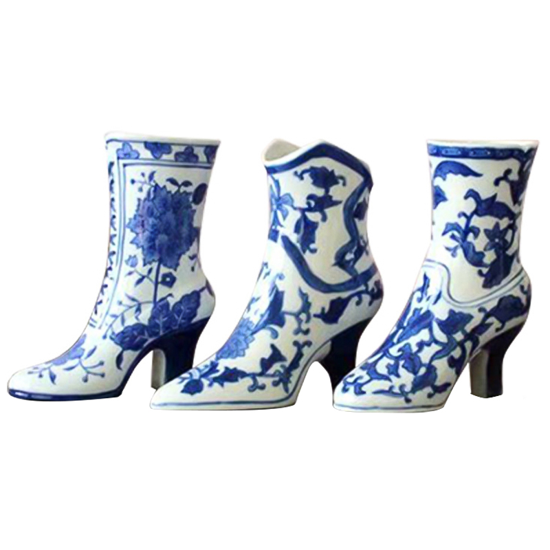 Ваза декоративная Oriental Blue Boot Vase Синий Белый Ваза декоративная Oriental Blue Boot Vase Синий Белый в Кирове | Loft Concept