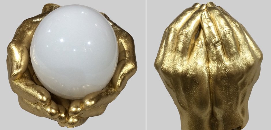 Бра Glowing Ball In The Gold Hands Бра Glowing Ball In The Gold Hands - Loft-Concept в Кирове