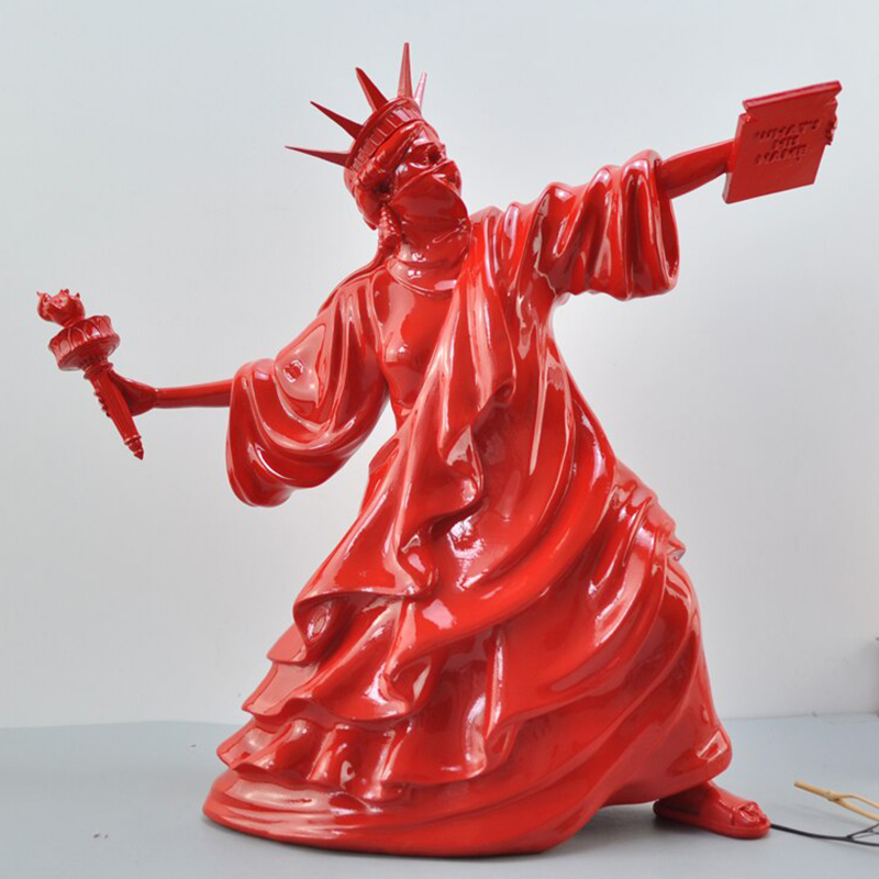 Статуэтка Freedom Riot Red Красный Статуэтка Freedom Riot Red Красный в Кирове | Loft Concept