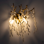 Бра золотого цвета с ветвями и белыми овальными стеклянными подвесками Droplet Chandelier варинант исполнения - 2 | Loft Concept в Кирове