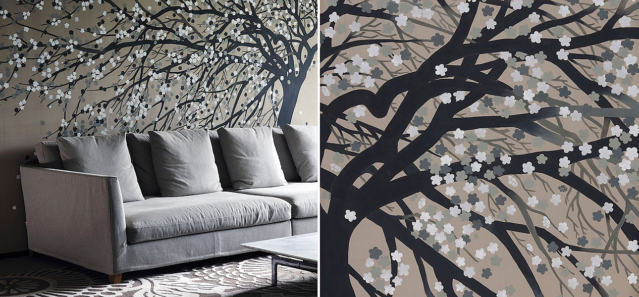 Обои ручная роспись Windswept Blossom Colourway SC-53 on Lead Grey dyed silk Обои ручная роспись Windswept Blossom Colourway SC-53 on Lead Grey dyed silk - Loft-Concept в Кирове