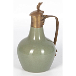 Кувшин зеленого цвета из фарфора с бронзовой крышкой и изогнутой ручкой Eden Garden porcelain and bronze варинант исполнения - 2 | Loft Concept в Кирове