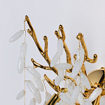 Бра золотого цвета с ветвями и белыми овальными стеклянными подвесками Droplet Chandelier варинант исполнения - 4 | Loft Concept в Кирове