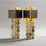 Настольная лампа с основанием из 24 выточенных сферических камней Through Stone варинант исполнения - 2 | Loft Concept в Кирове