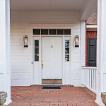 Настенный фонарь цилиндрической формы с рифленым стеклом в золотом каркасе на черном прямоугольном основании Eurofase варинант исполнения - 8 | Loft Concept в Кирове