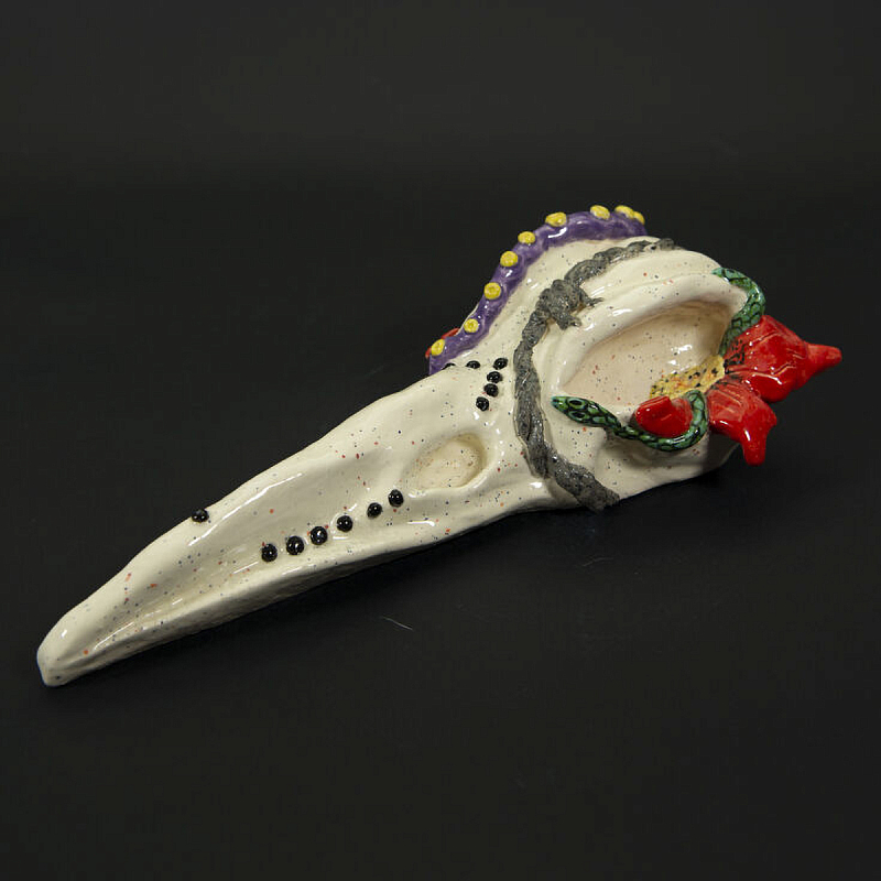 Скульптура CROWN SKULL Бежевый Красный Фиолетовый Скульптура CROWN SKULL Бежевый Красный Фиолетовый в Кирове | Loft Concept