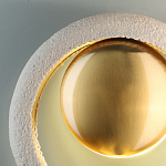 Бра с бежевым текстурным кольцом и латунным шаром в центре Tactile  варинант исполнения - 6 | Loft Concept в Кирове