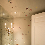 Обои ручная роспись Butterflies Icarus on Rose Shadow metallic silk варинант исполнения - 1 | Loft Concept в Кирове