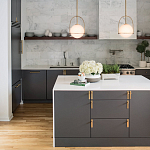 Подвесной светильник с белым плафоном в форме шара в арочной подвеске Hinkley варинант исполнения - 15 | Loft Concept в Кирове