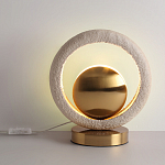 Настольная лампа с бежевым текстурным кольцом и латунным шаром в центре Tactile   варинант исполнения - 3 | Loft Concept в Кирове