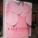 Подарочная Книга Valentino: Themes and Variations варинант исполнения - 3 | Loft Concept в Кирове