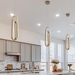 Подвесной светильник золотого цвета с двумя вытянутыми овальными рамками в форме скрепки Eurofase варинант исполнения - 8 | Loft Concept в Кирове