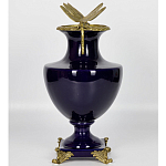Ваза темно-синего цвета из фарфора с бронзовыми стрекозами Eden Garden porcelain and bronze варинант исполнения - 1 | Loft Concept в Кирове