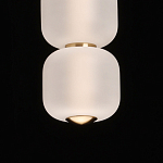 Подвесной светильник с 3-мя округлыми матовыми плафонами из белого стекла Golden Swirl варинант исполнения - 7 | Loft Concept в Кирове