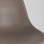 Пластиковый стул на ножках из массива бука Eames Cappuccino варинант исполнения - 8 | Loft Concept в Кирове