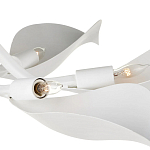 Потолочный светильник с плафонами в виде белых лепестков Delicate Flower варинант исполнения - 1 | Loft Concept в Кирове