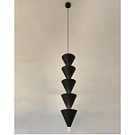 Подвесной светильник светодиодный в виде ряда черных металлических конусов  Herringbone варинант исполнения - 1 | Loft Concept в Кирове