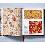 Подарочная  Книга для дизайнеров The Book of Printed Fabrics. 16th - today XXL варинант исполнения - 7 | Loft Concept в Кирове