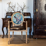 Полукресло из массива бука с сиденьем из экокожи и цветочным принтом на спинке Chinoiserie Garden Chair варинант исполнения - 6 | Loft Concept в Кирове