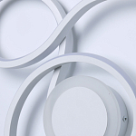 Бра белого цвета с изогнутыми световыми линиями и круглым основанием Luke Lampco Tracer Lamp варинант исполнения - 5 | Loft Concept в Кирове