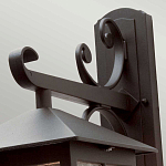 Настенный фонарь черного цвета в форме фонаря с решетчатым плафоном и фактурным стеклом Elstead Lighting варинант исполнения - 2 | Loft Concept в Кирове