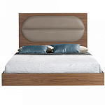 Кровать двуспальная с высоким изголовьем из дерева и подушек из экокожи Modern Look варинант исполнения - 3 | Loft Concept в Кирове