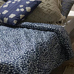 Постельное белье темно-синего цвета с рисунком Blossom Essence Sophie варинант исполнения - 8 | Loft Concept в Кирове