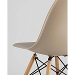 Пластиковый стул на ножках из массива бука Eames Beige варинант исполнения - 3 | Loft Concept в Кирове