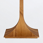 Настольная лампа со скошенным конусовидным абажуром и фигурной ножкой в цвете тик Accord Lighting варинант исполнения - 5 | Loft Concept в Кирове