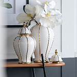 Ваза с золотыми полосами на белом фоне Chinoiserie Ceramics варинант исполнения - 2 | Loft Concept в Кирове