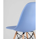 Пластиковый стул на ножках из массива бука Eames Blue варинант исполнения - 3 | Loft Concept в Кирове