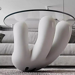 Дизайнерский журнальный стол с круглой прозрачной столешницей на белом фигурном основании Luqak варинант исполнения - 3 | Loft Concept в Кирове