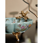 Блюдо из голубого фарфора с бронзовой птичкой Blue Garden варинант исполнения - 6 | Loft Concept в Кирове