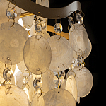 Люстра подвесная с белыми перламутровыми подвесками и изогнутыми золотистыми элементами Диаметр 50 см SHELL Chandelier варинант исполнения - 4 | Loft Concept в Кирове