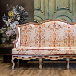 Трехместный диван из массива бука бежевый с растительным орнаментом Raffael Renaissance Beige Sofa варинант исполнения - 10 | Loft Concept в Кирове